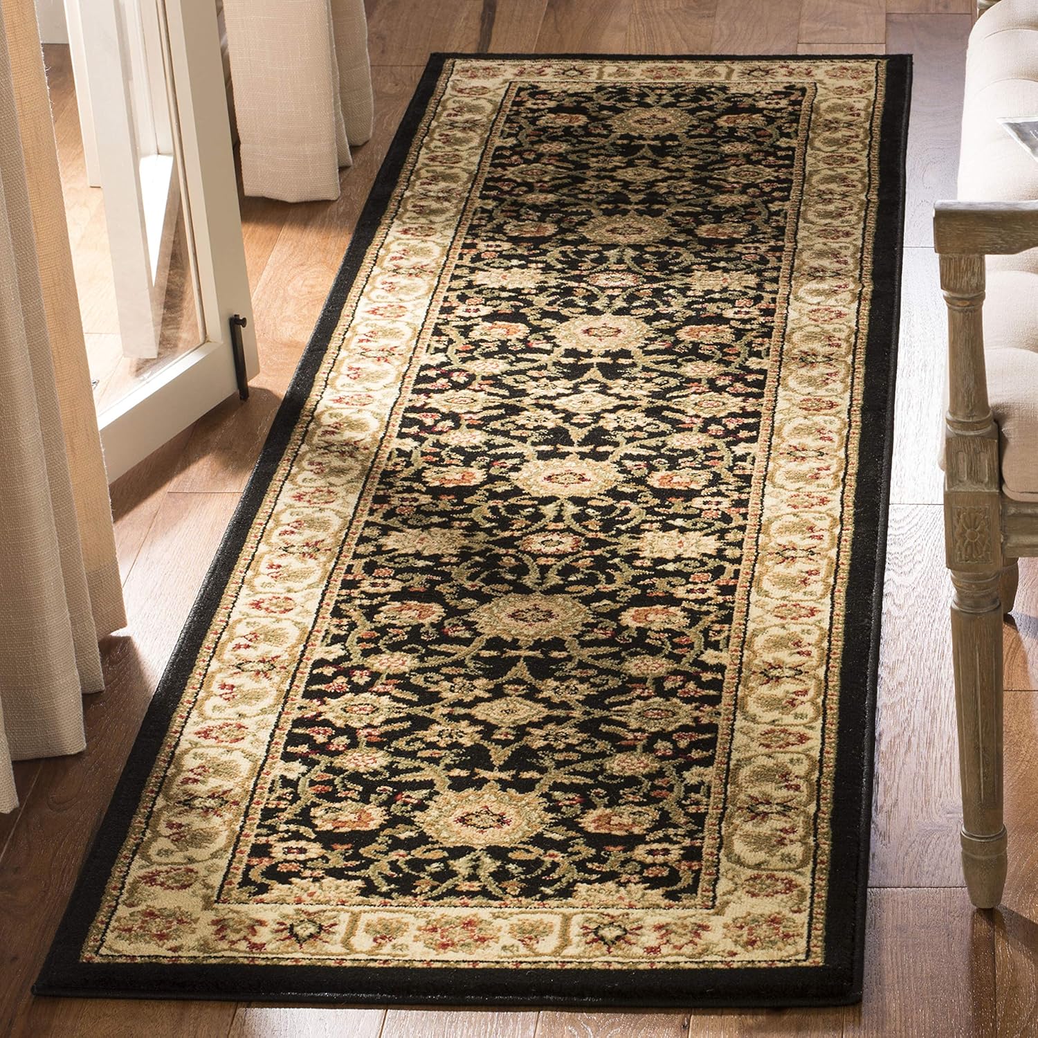 SAFAVIEH Lyndhurst Collection Area Rug - 8' x 10', Beige & Ivory, Traditional Oriental Design, Non-Shedding & Easy Care, Ideal for High Traffic Areas in Living Room, Bedroom (LNH212D)