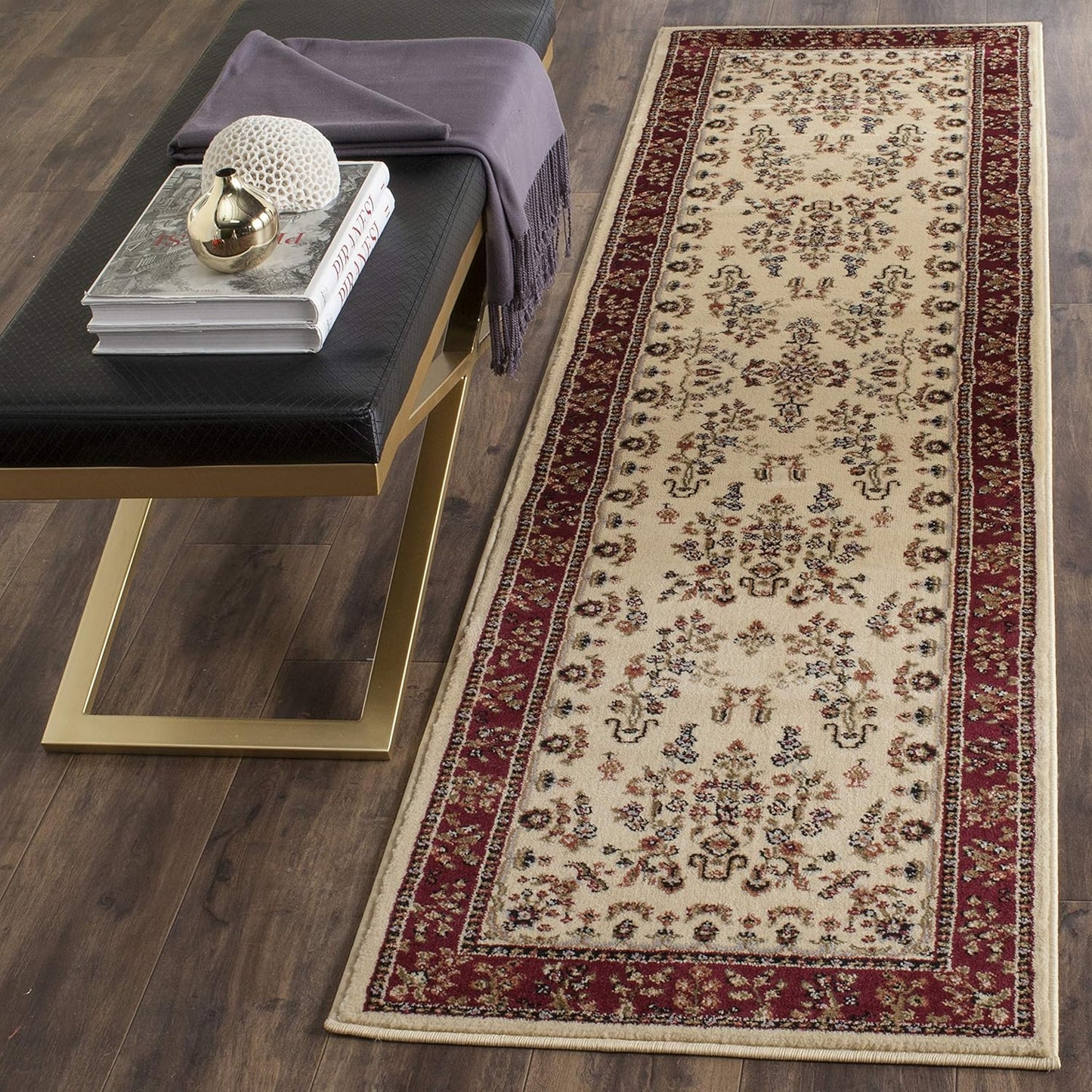 SAFAVIEH Lyndhurst Collection Area Rug - 8' x 10', Ivory & Red, Traditional Oriental Design, Non-Shedding & Easy Care, Ideal for High Traffic Areas in Living Room, Bedroom (LNH331A)