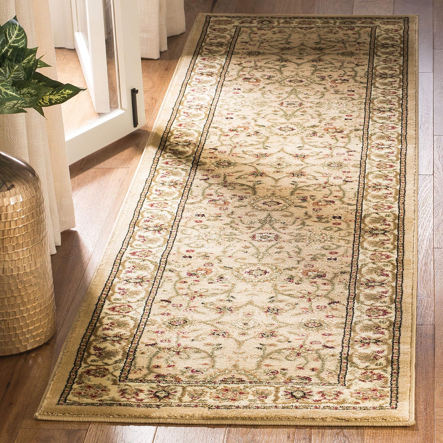 SAFAVIEH Lyndhurst Collection Area Rug - 8' x 10', Beige & Ivory, Traditional Oriental Design, Non-Shedding & Easy Care, Ideal for High Traffic Areas in Living Room, Bedroom (LNH212D)