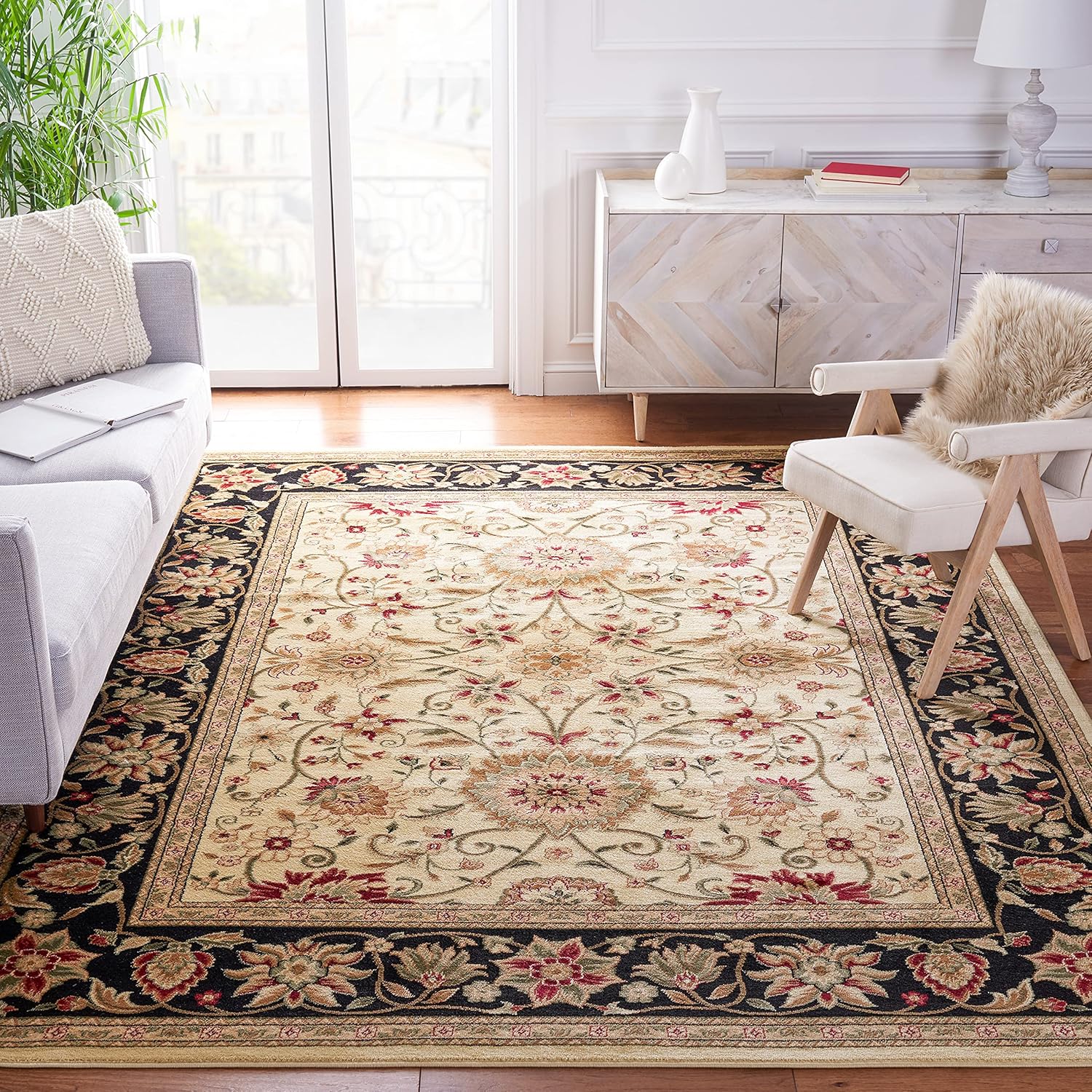 SAFAVIEH Lyndhurst Collection Area Rug - 8' x 10', Beige & Ivory, Traditional Oriental Design, Non-Shedding & Easy Care, Ideal for High Traffic Areas in Living Room, Bedroom (LNH212D)