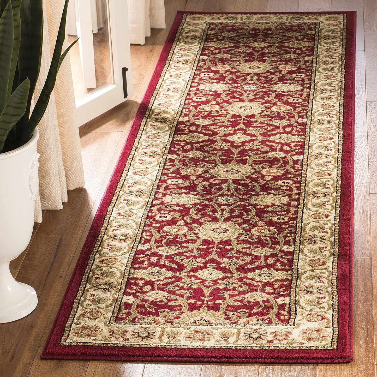 SAFAVIEH Lyndhurst Collection Area Rug - 9' x 12', Beige & Ivory, Traditional Oriental Design, Non-Shedding & Easy Care, Ideal for High Traffic Areas in Living Room, Bedroom (LNH212D)