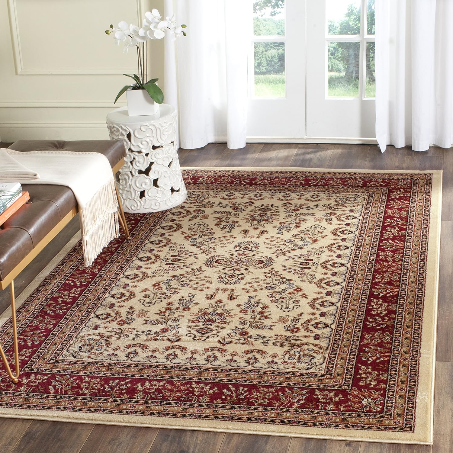 SAFAVIEH Area Rug 6x9 - Lyndhurst Collection - Red & Black, Traditional Oriental Design, Non-Shedding & Easy to Clean, Ideal for Living Room, Bedroom, Dining Space (LNH331B)