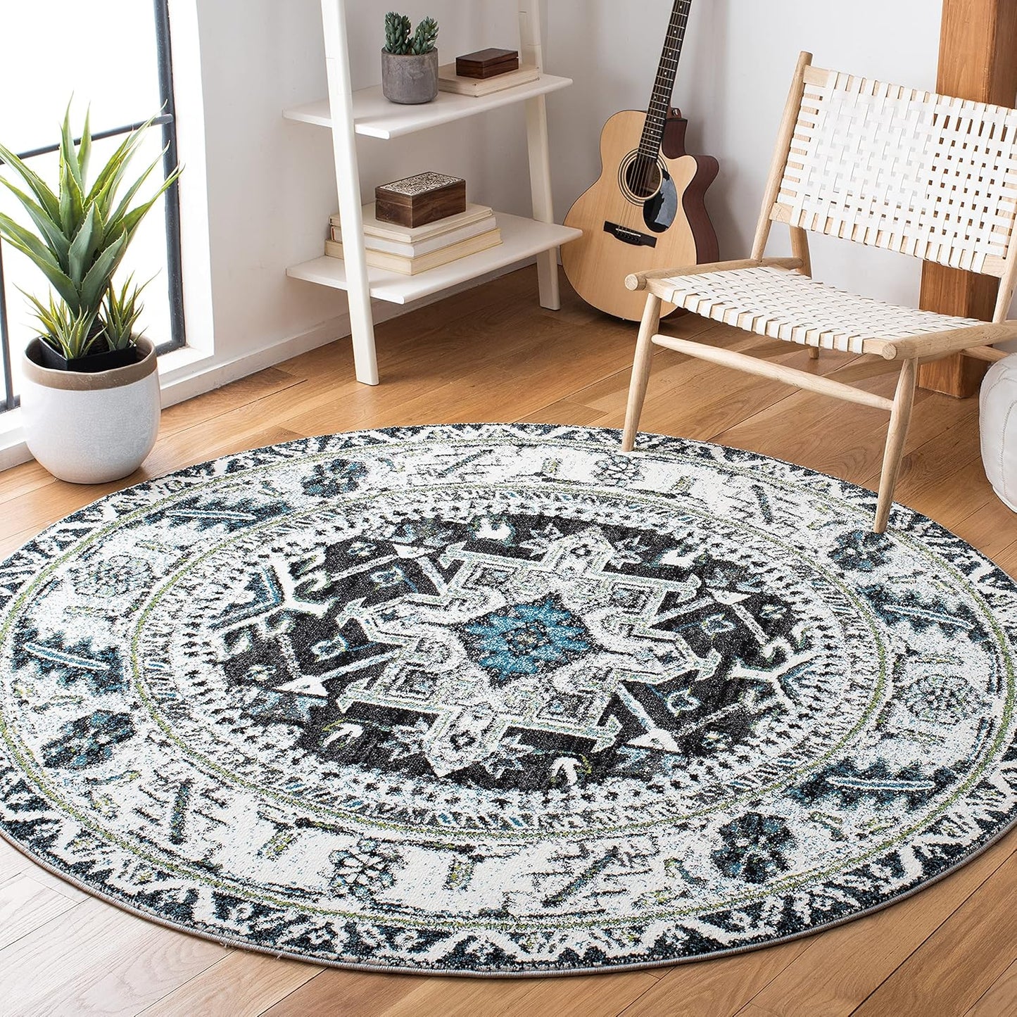 SAFAVIEH Vintage Hamadan Collection Area Rug - 5'3" x 7'6", Red & Multi, Oriental Traditional Persian Design, Non-Shedding & Easy Care, Ideal for High Traffic Areas in Living Room, Bedroom (VTH211A)