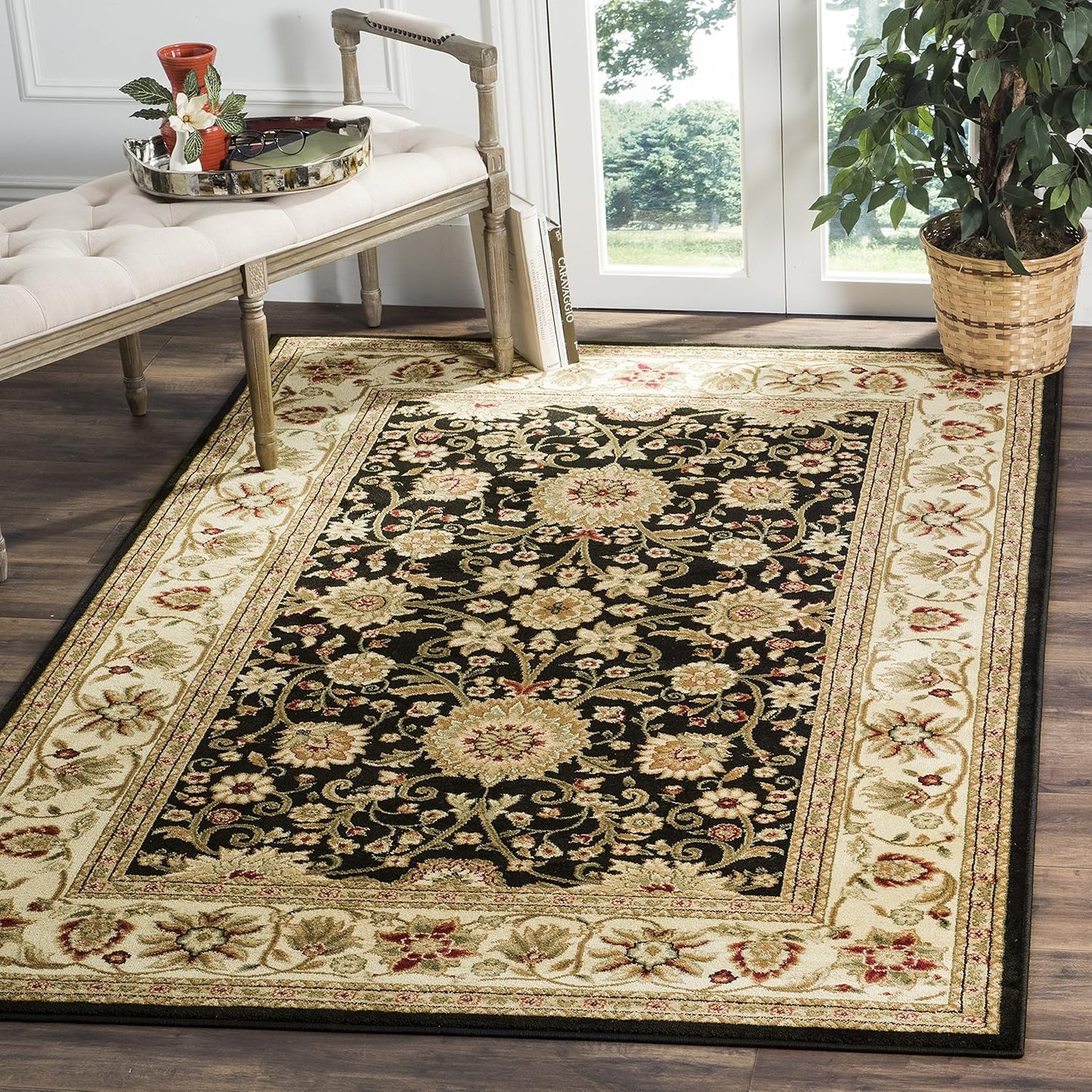 SAFAVIEH Lyndhurst Collection Area Rug - 9' x 12', Beige & Ivory, Traditional Oriental Design, Non-Shedding & Easy Care, Ideal for High Traffic Areas in Living Room, Bedroom (LNH212D)